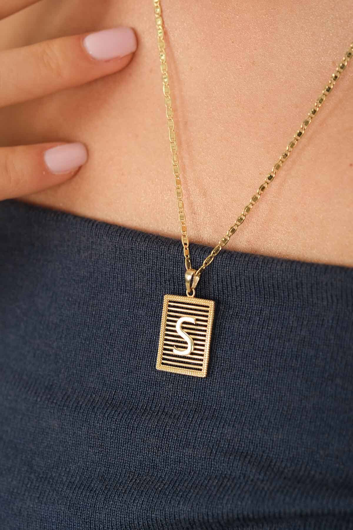 Çerçeve Harf Kolye - 