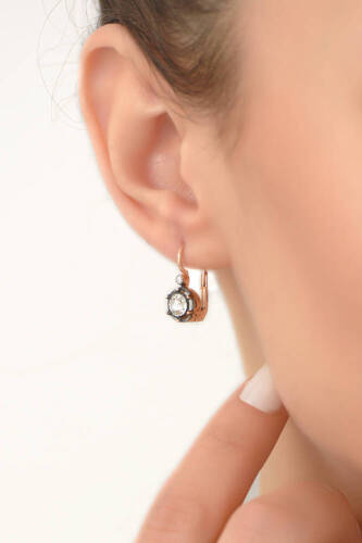 Elmas Montür Tektaş Küpe - 