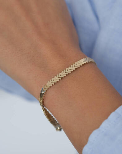 Kadın İnce Altın V Bileklik - (1)