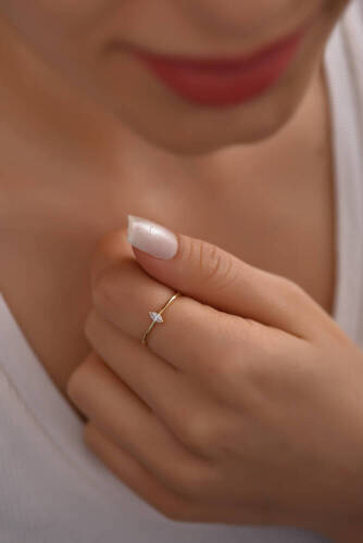 Markiz Taşlı Altın Yüzük - 