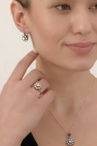 Nazende Elmas Montür Altın Küpe - (1)