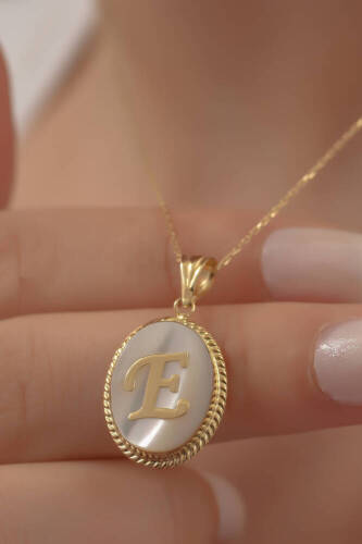 Sedef Taşlı Altın Harf Kolye - 