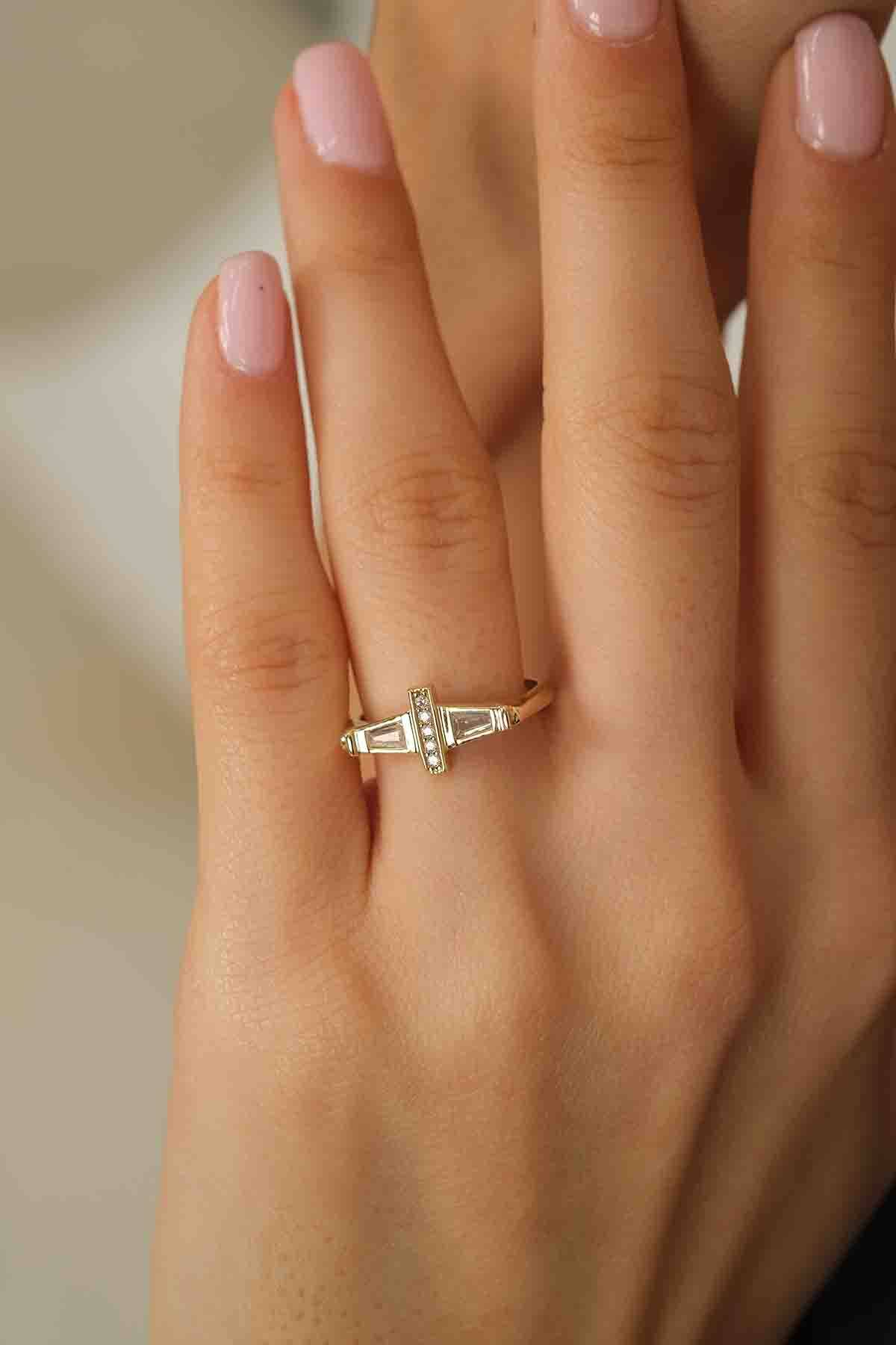 Taşlı Tasarım Yüzük - (1)