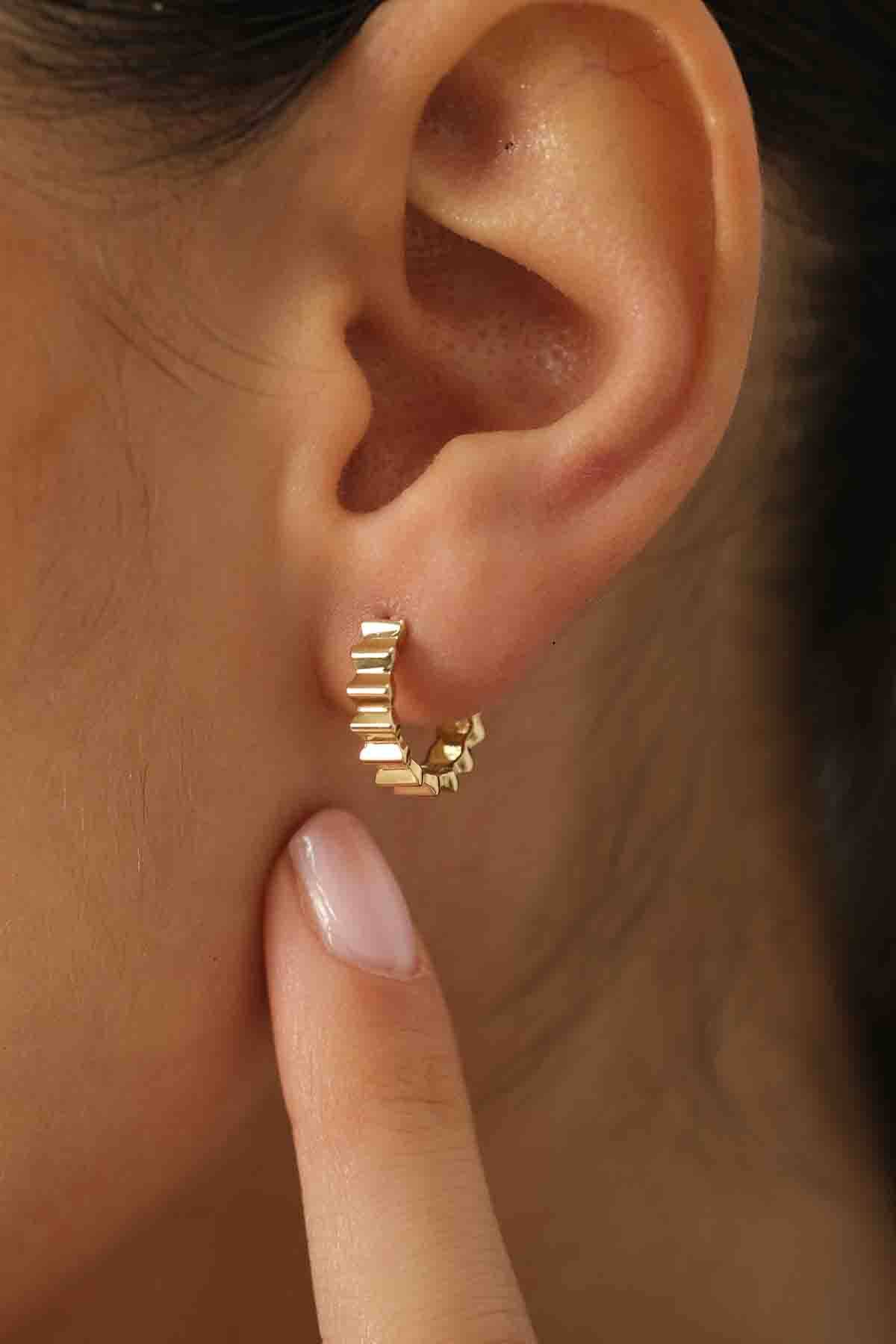 Tırtıklı Halka Küpe - 