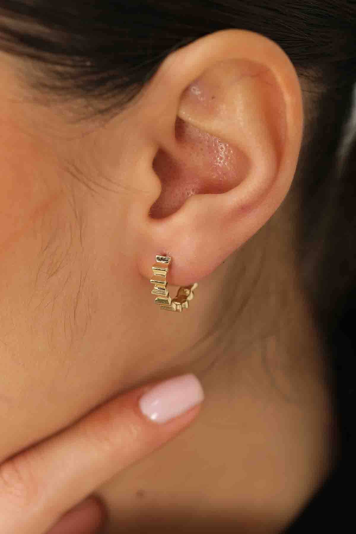 Tırtıklı Halka Küpe - (1)