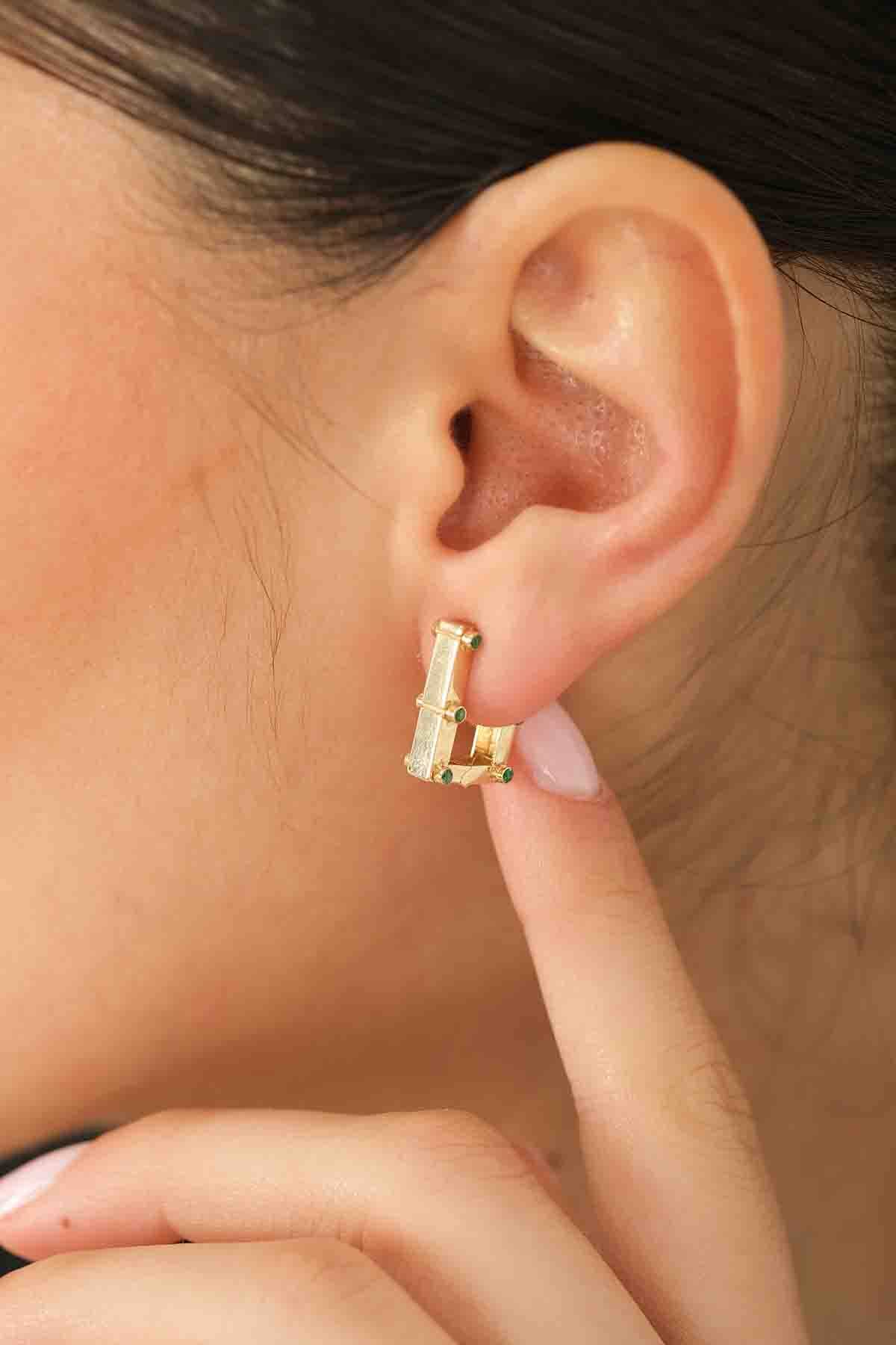 Yeşil Taşlı Dikdörtgen Küpe - 